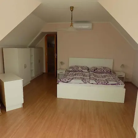 Apartment Apartment In Gyenesdias/Balaton 33084
