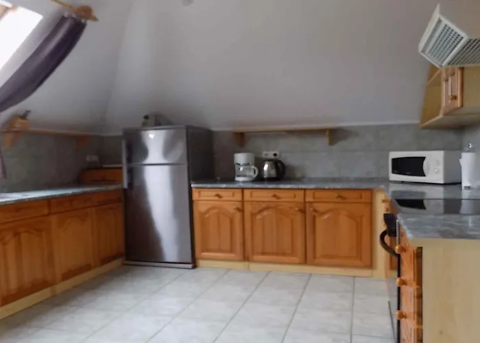 In Gyenesdias/balaton 33084 גיינסדיאס